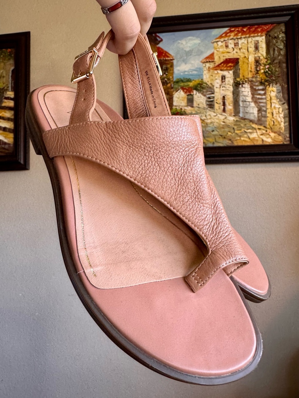 Vionic Ella Leather Tan Toe Loop Sandals Shoes 6